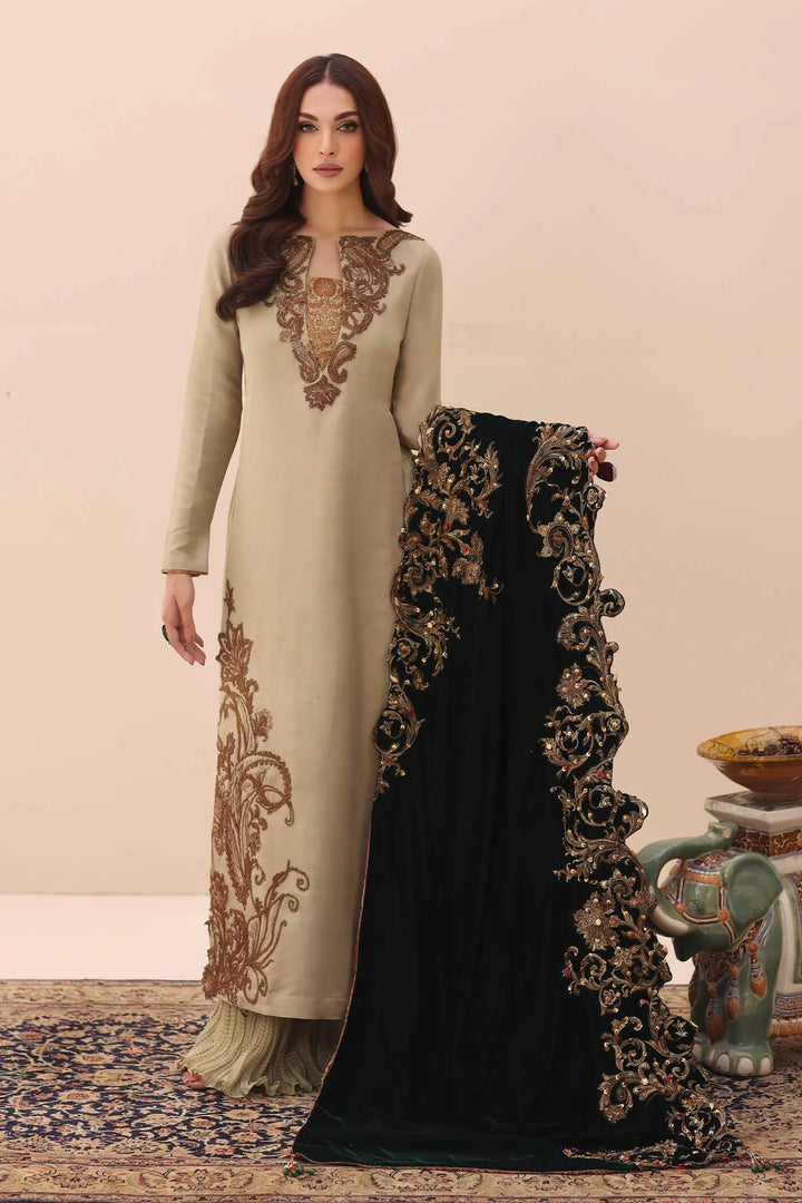 Creamy white Embroidered Pakistani Salwar Kameez Dupatta Suit