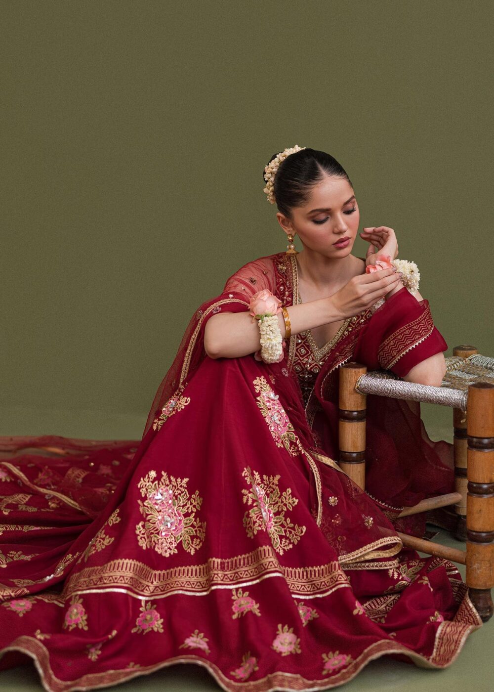 Classic Red Pakistani Wedding Wear Embroidered Lehenga Choli Duaptta - Image 3
