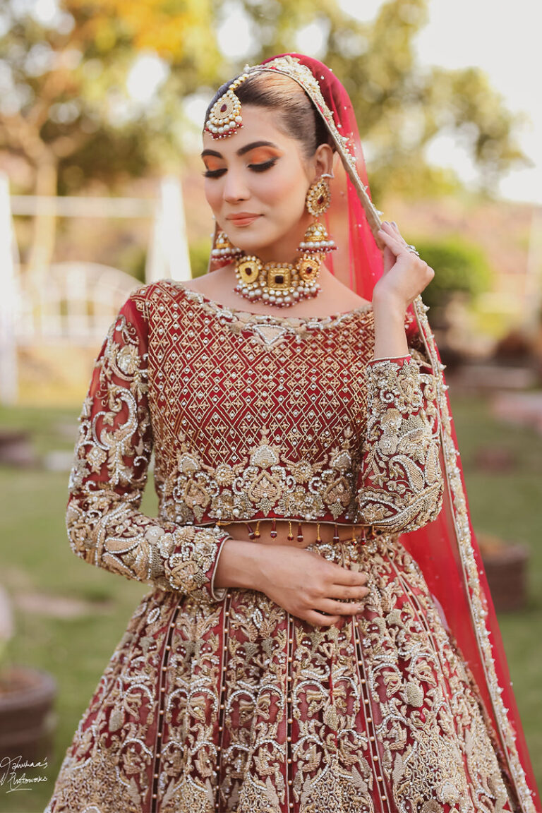 DesignerHeavyIndianBridalWearRedLehengaCholi_1080x