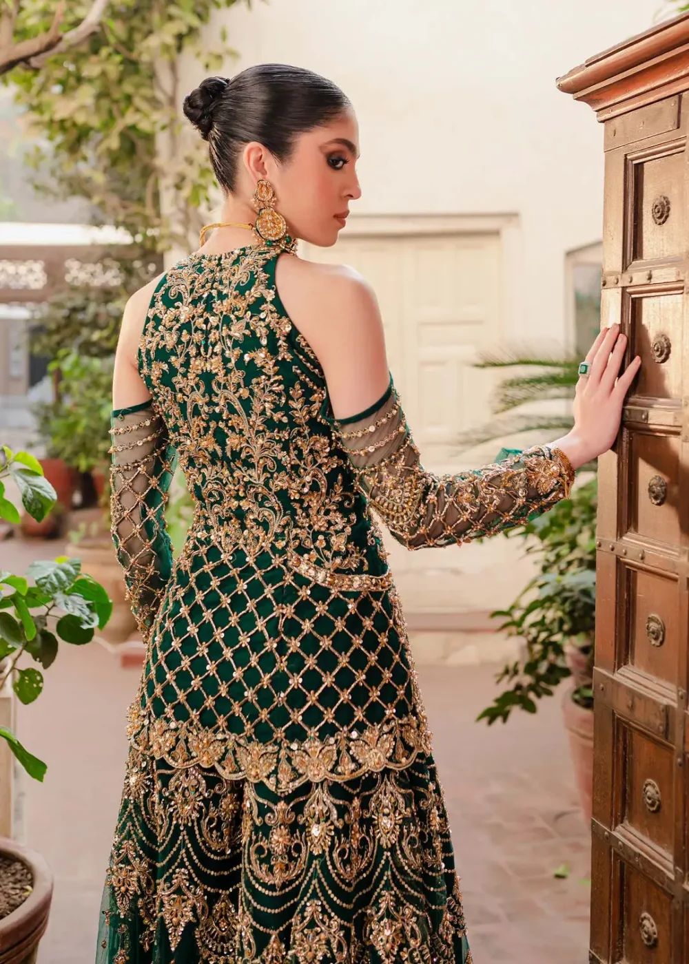 Green Kameez and Sharara for Pakistani Mehndi Dresses - Image 2