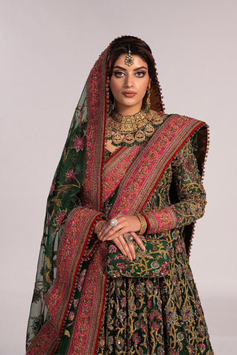 GreenPakistaniMehndiDressinPishwasStyle_1080x