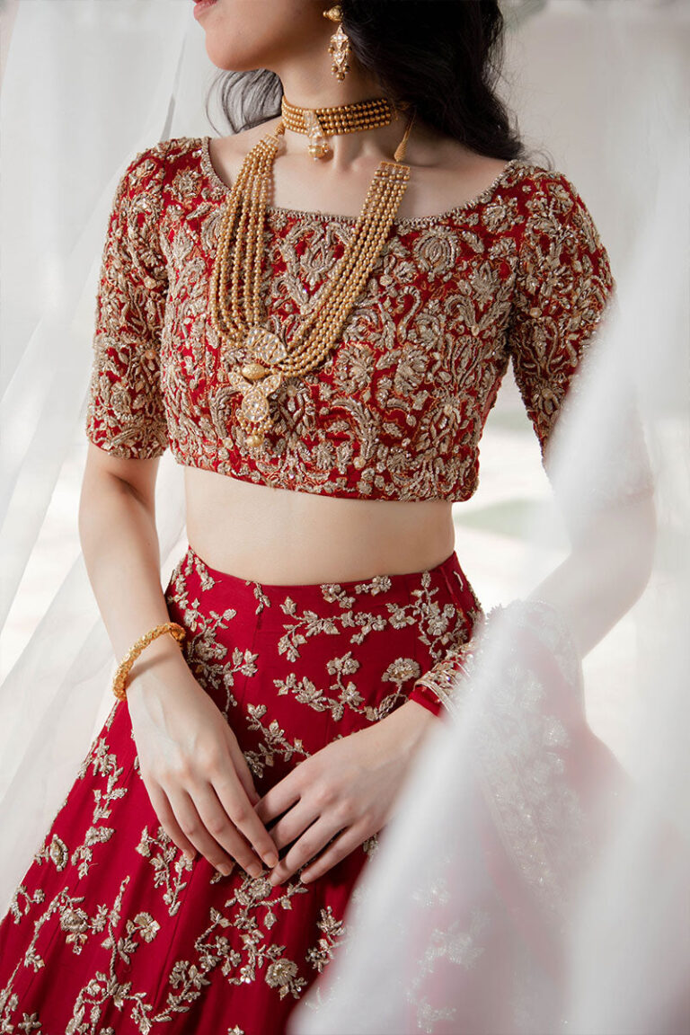HeavyBridalRedLehengaCholiforIndianBridalWear_1080x