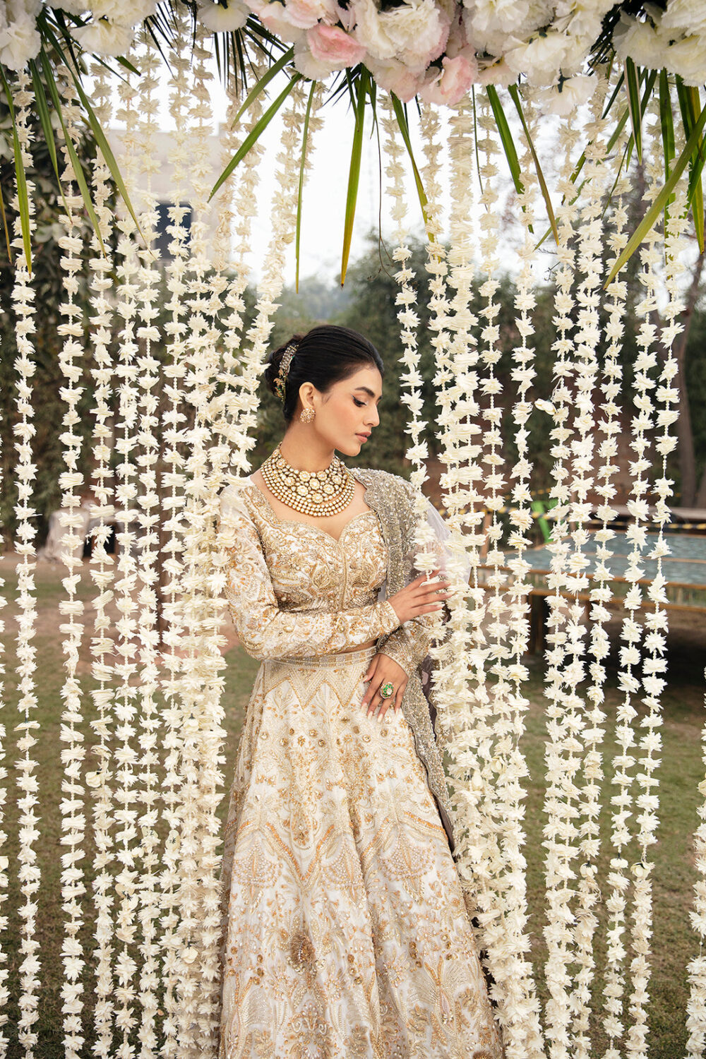 Embellished Choli Lehenga Dupatta Bridal Wedding Dress - Image 4