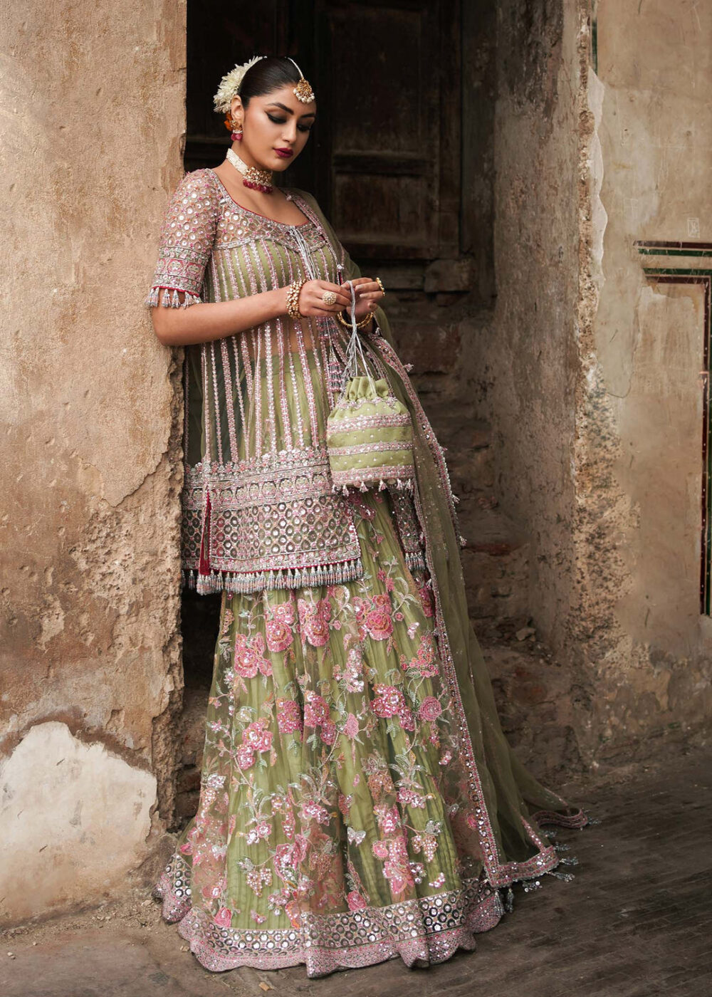Indian Bridal Dress in Shirt and Green Lehenga Style - Image 2