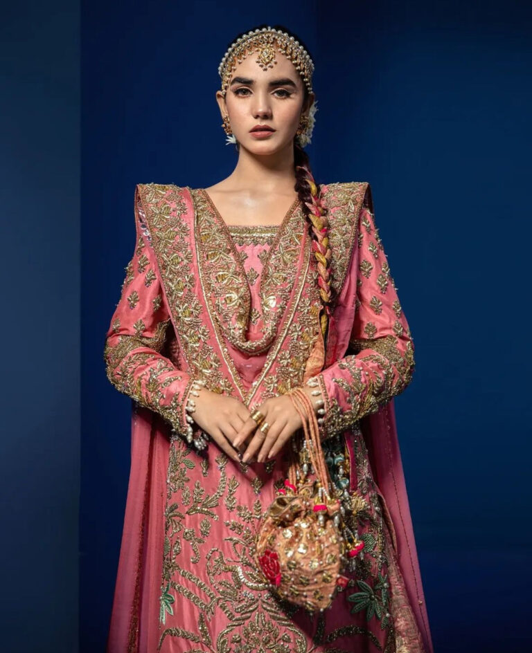PinkShararaKameezandDupattaPakistaniMehndiDress_1080x