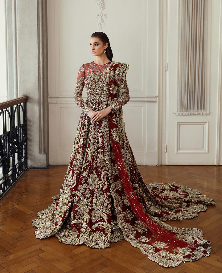 PakistaniBridalDressinEmbellishedRedGownStyle_720x