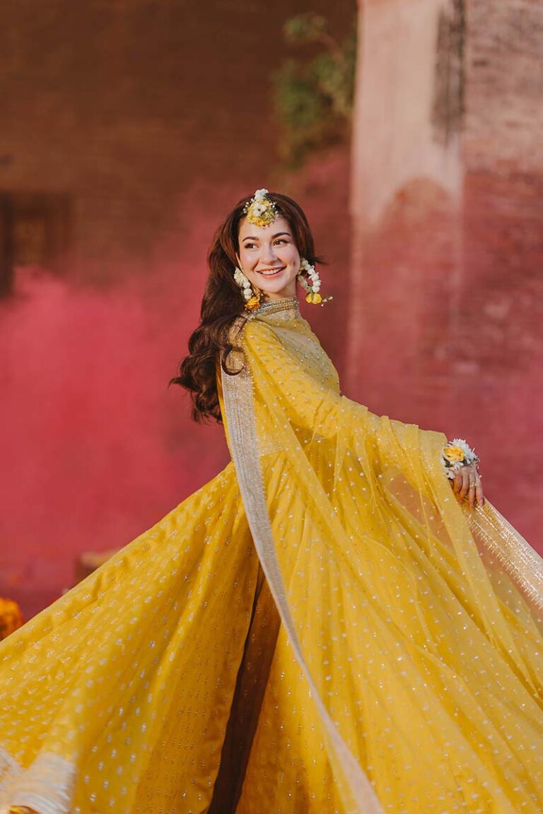 PakistaniBridalMehndiDressinYellowPishwasStyleOnline_1080x